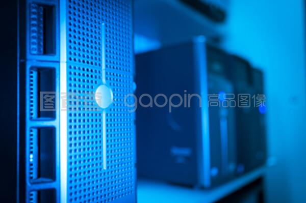 網(wǎng)絡服務器與云計算裝備技術服務 構建數(shù)字時代的核心基礎設施